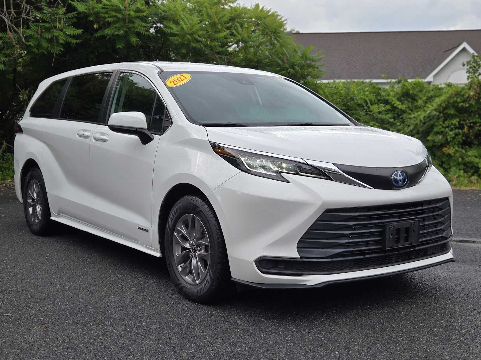 2021 Toyota Sienna LE