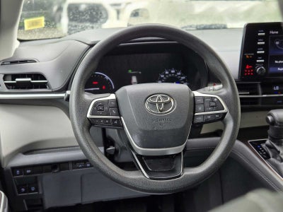 2021 Toyota Sienna LE