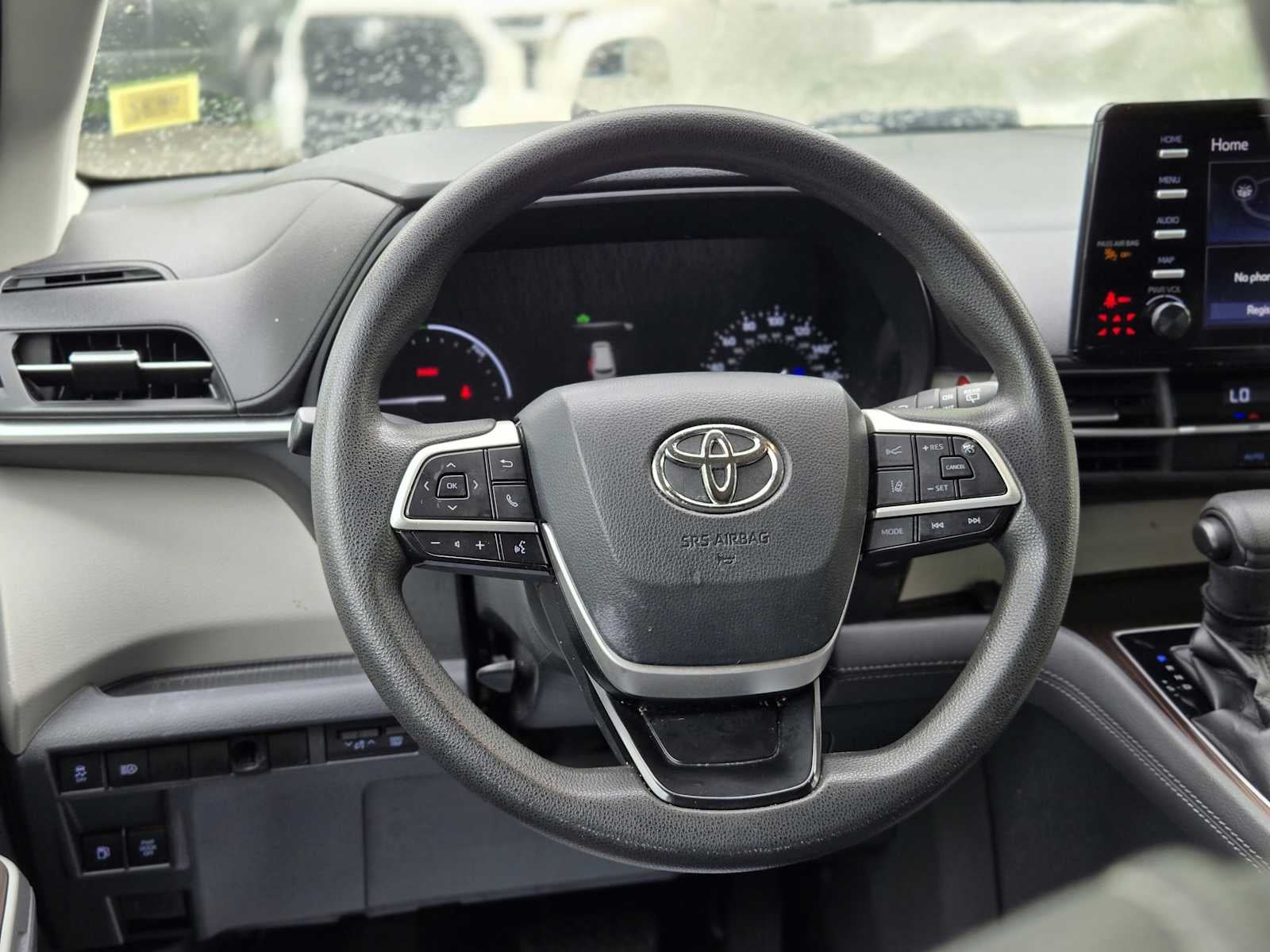 2021 Toyota Sienna LE