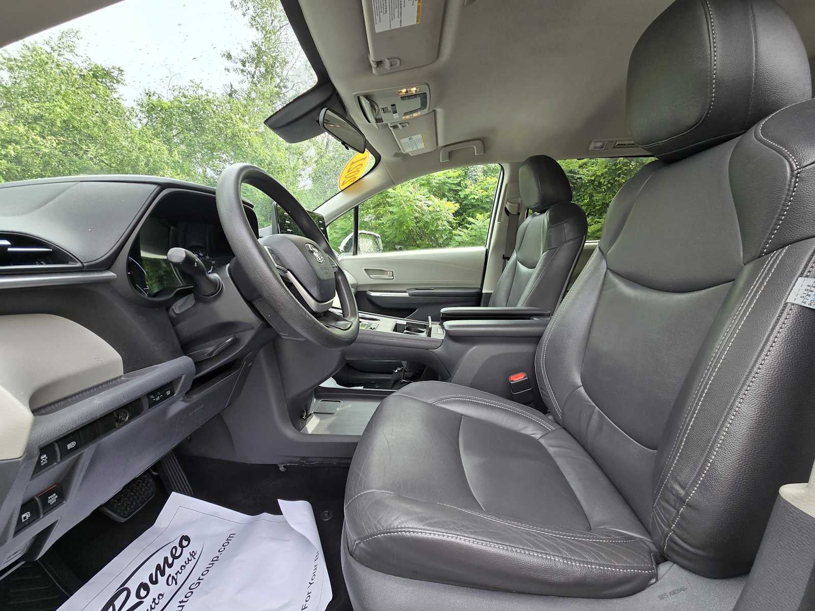 2021 Toyota Sienna LE