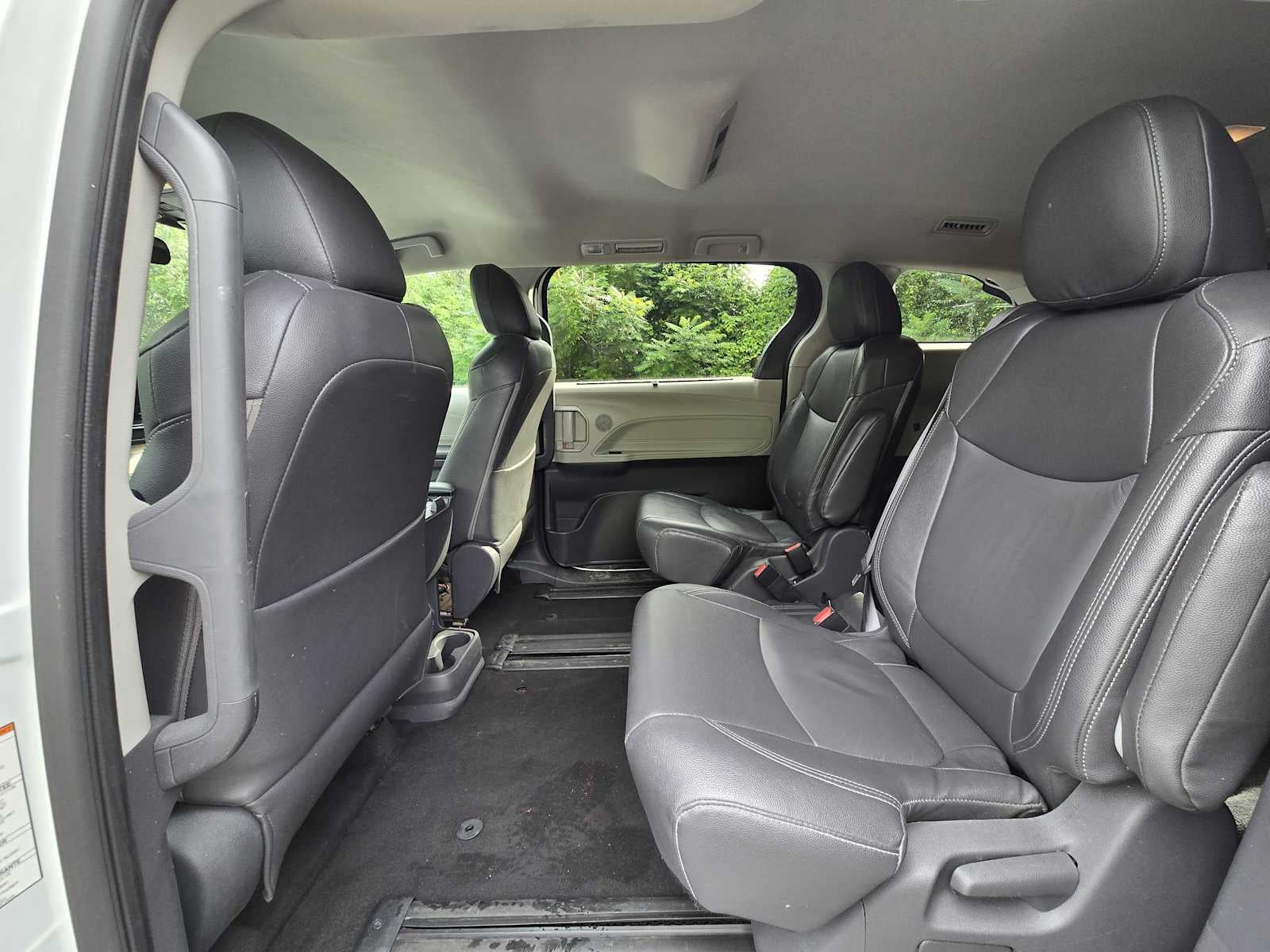 2021 Toyota Sienna LE