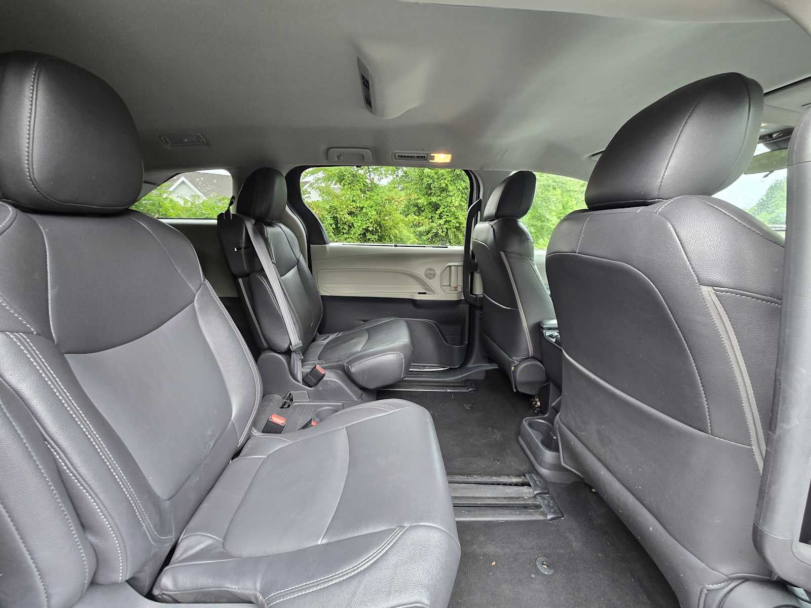 2021 Toyota Sienna LE