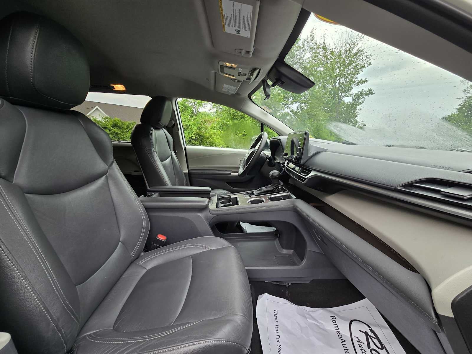 2021 Toyota Sienna LE