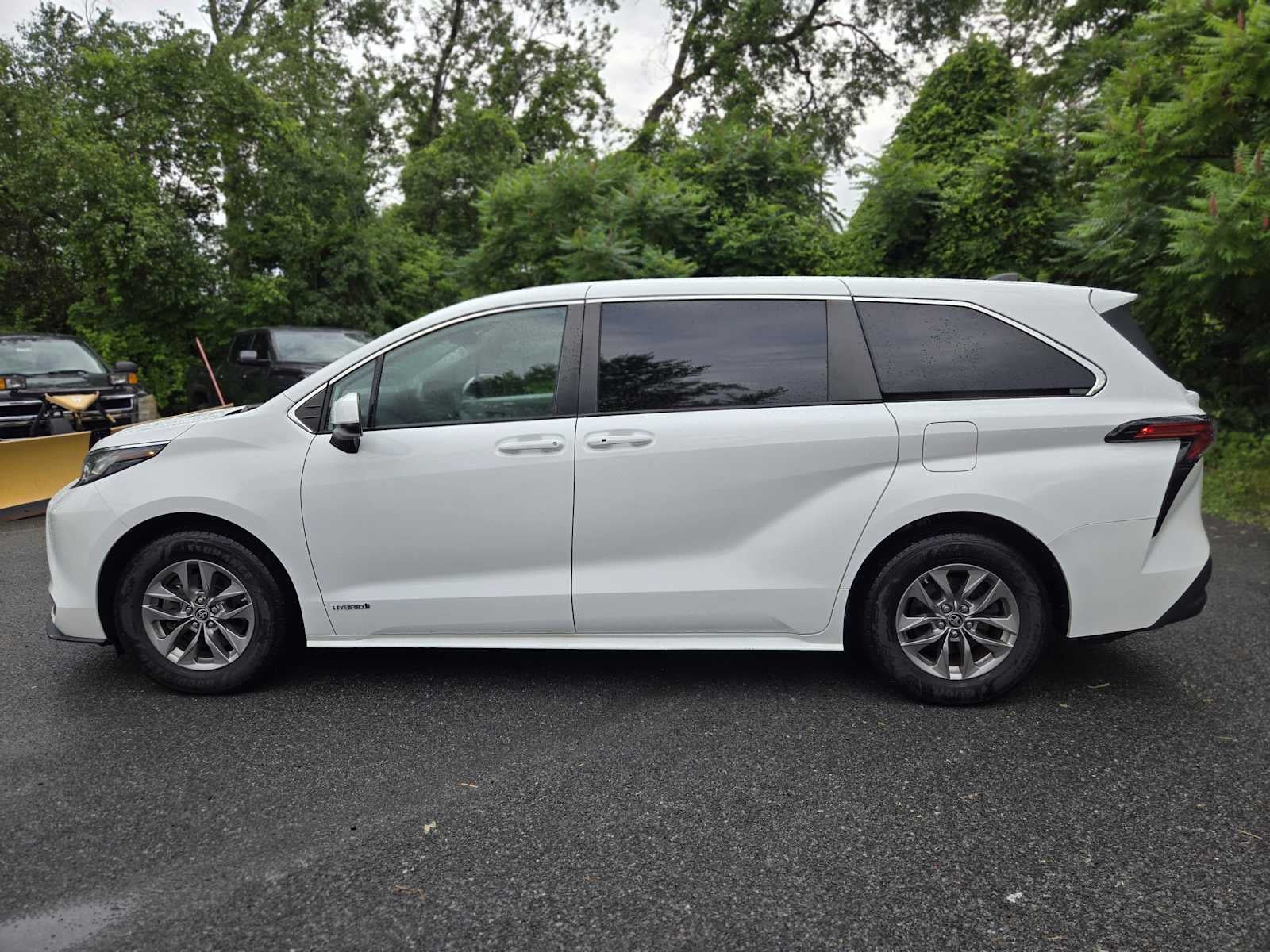 2021 Toyota Sienna LE