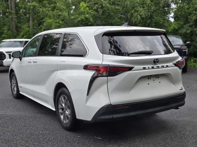 2021 Toyota Sienna LE