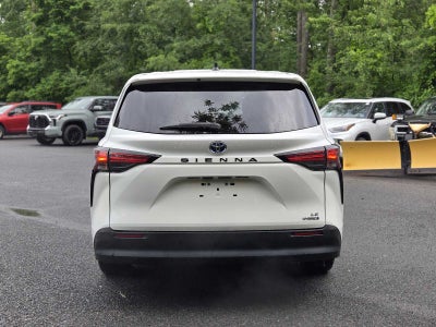 2021 Toyota Sienna LE