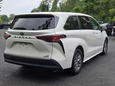 2021 Toyota Sienna LE