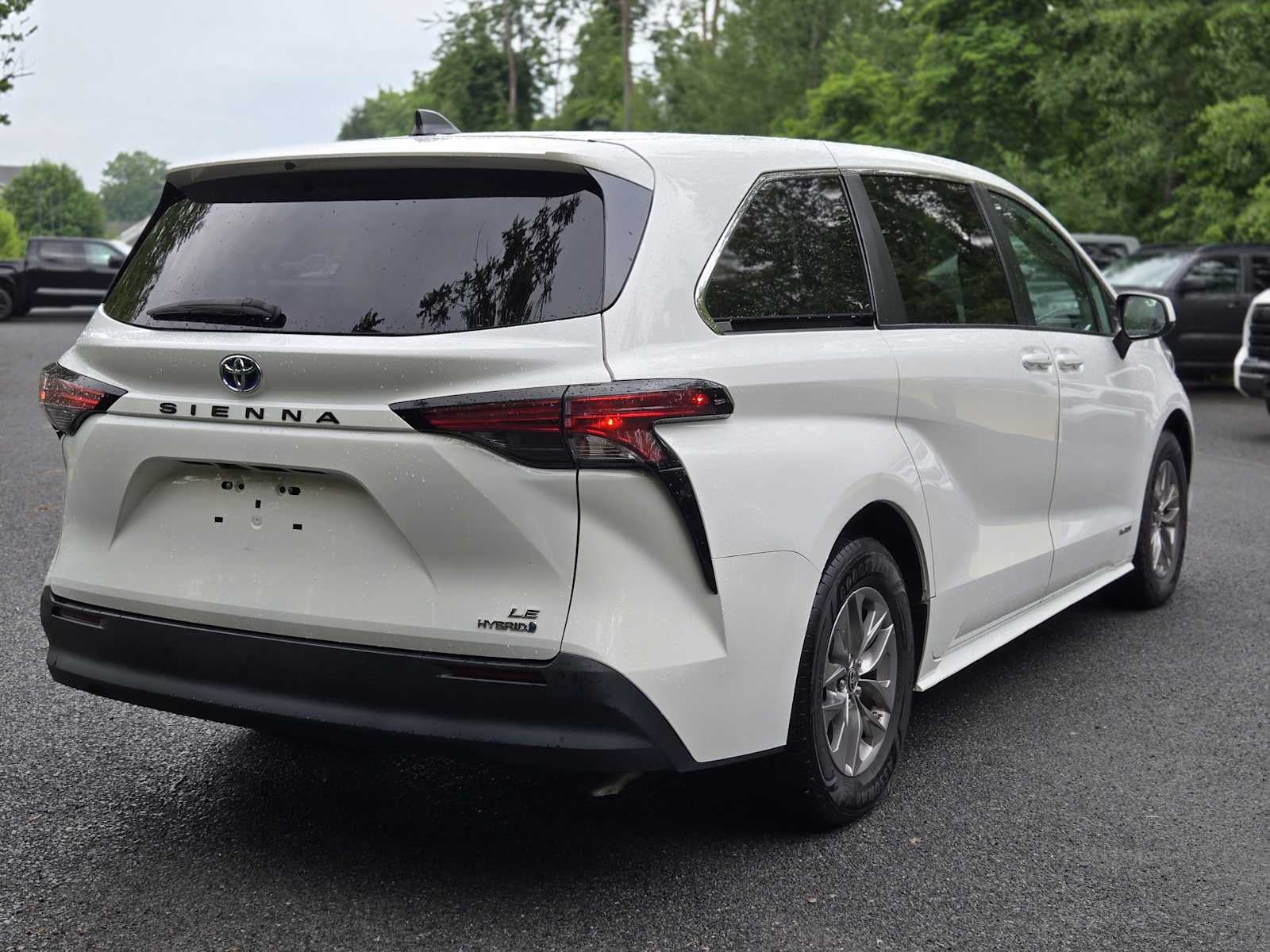 2021 Toyota Sienna LE