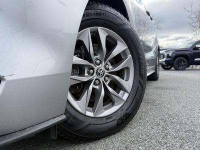 2022 Toyota Sienna LE 8 Passenger