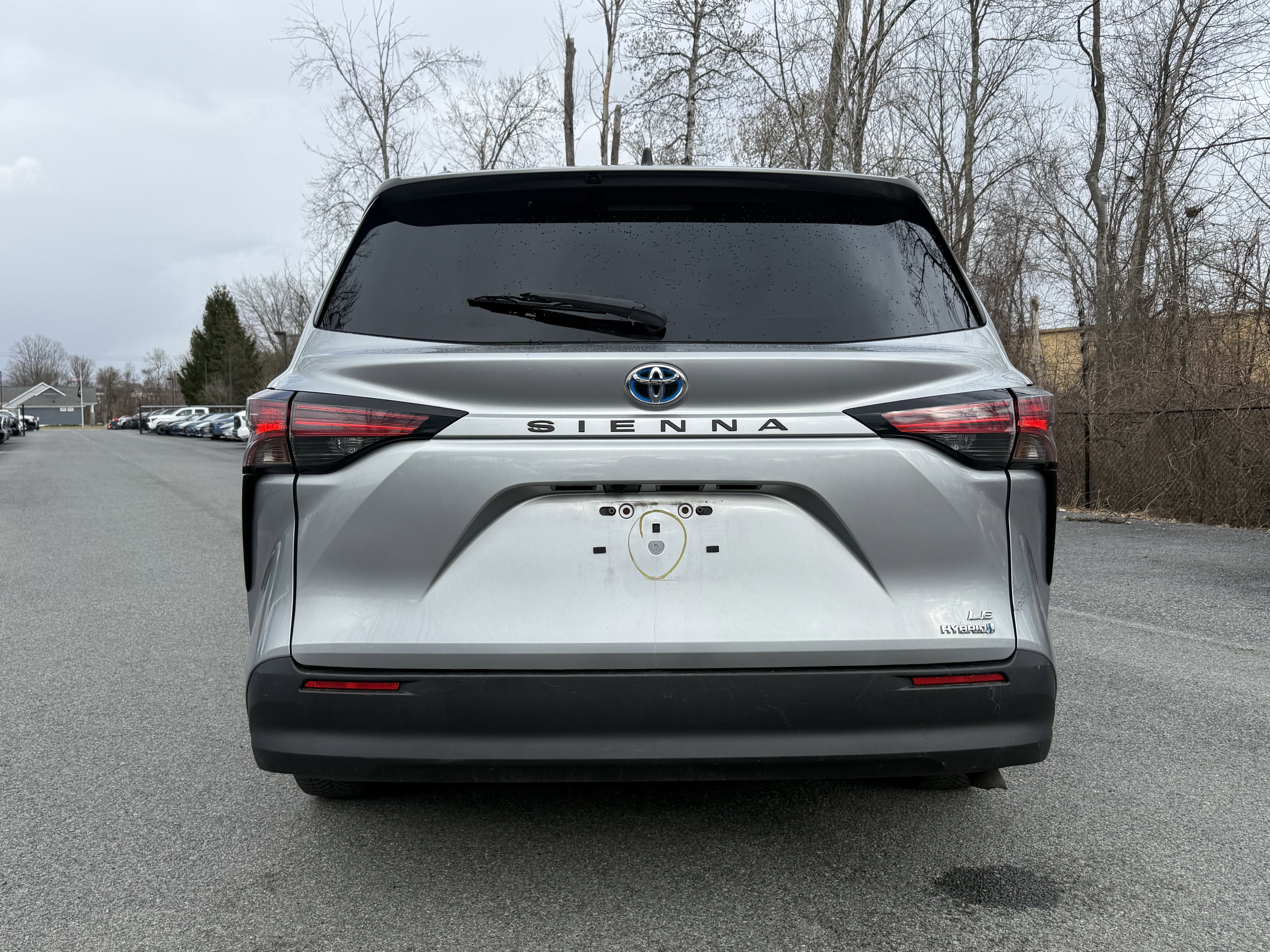 2022 Toyota Sienna LE 8 Passenger