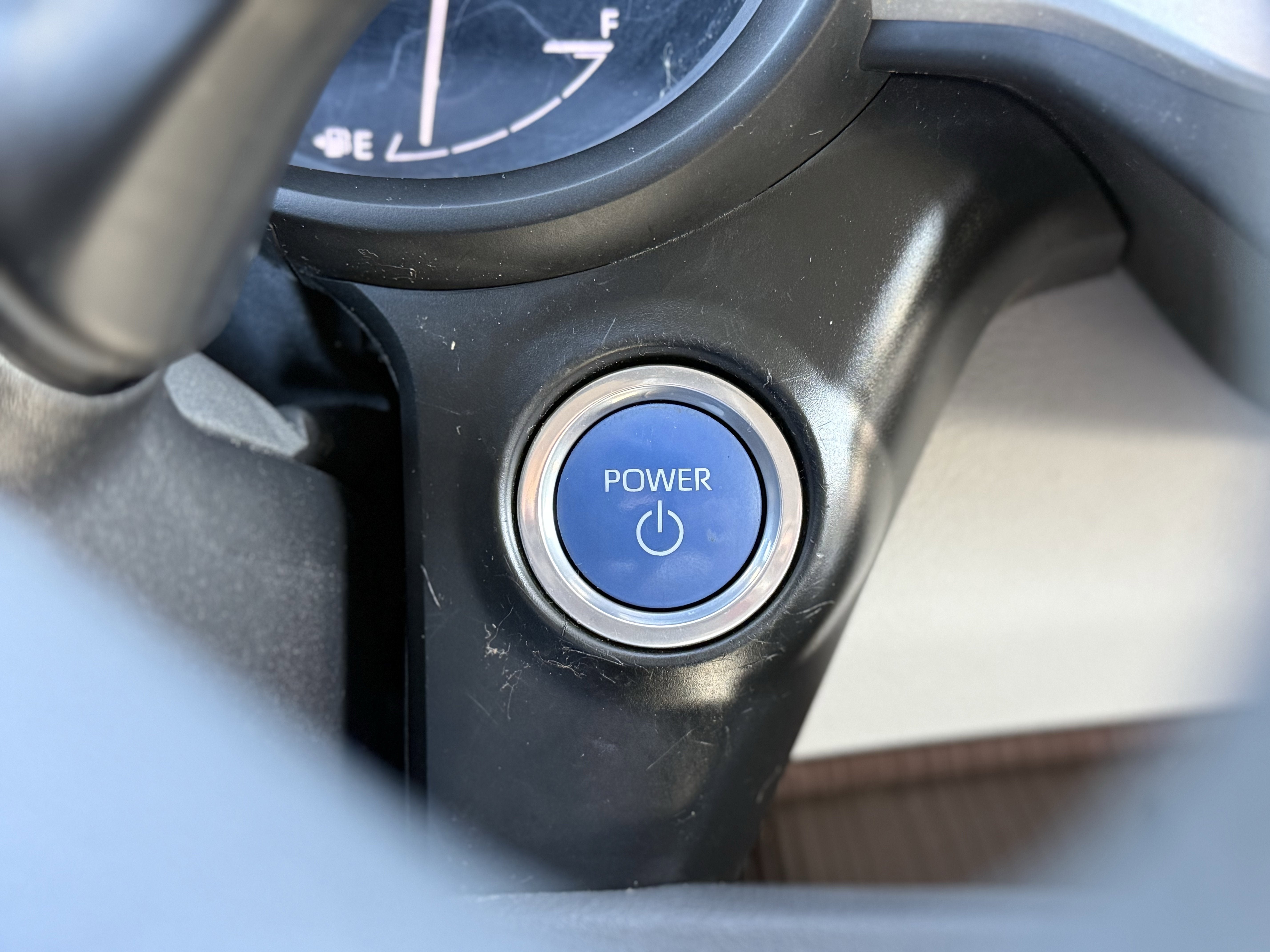 2022 Toyota Sienna LE 8 Passenger