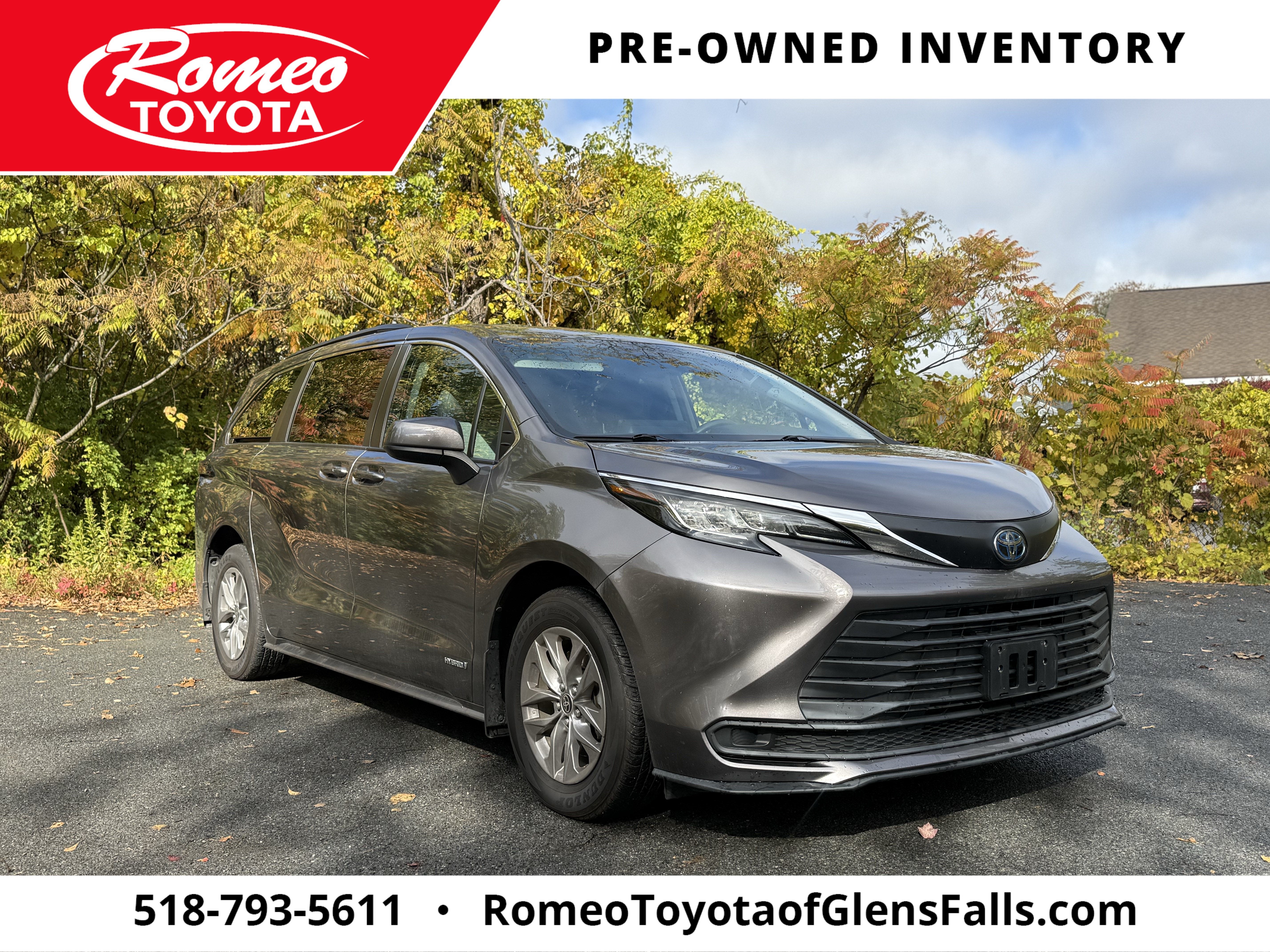 2021 Toyota Sienna LE 8 Passenger
