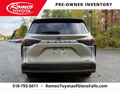 2024 Toyota Sienna LE 8 Passenger