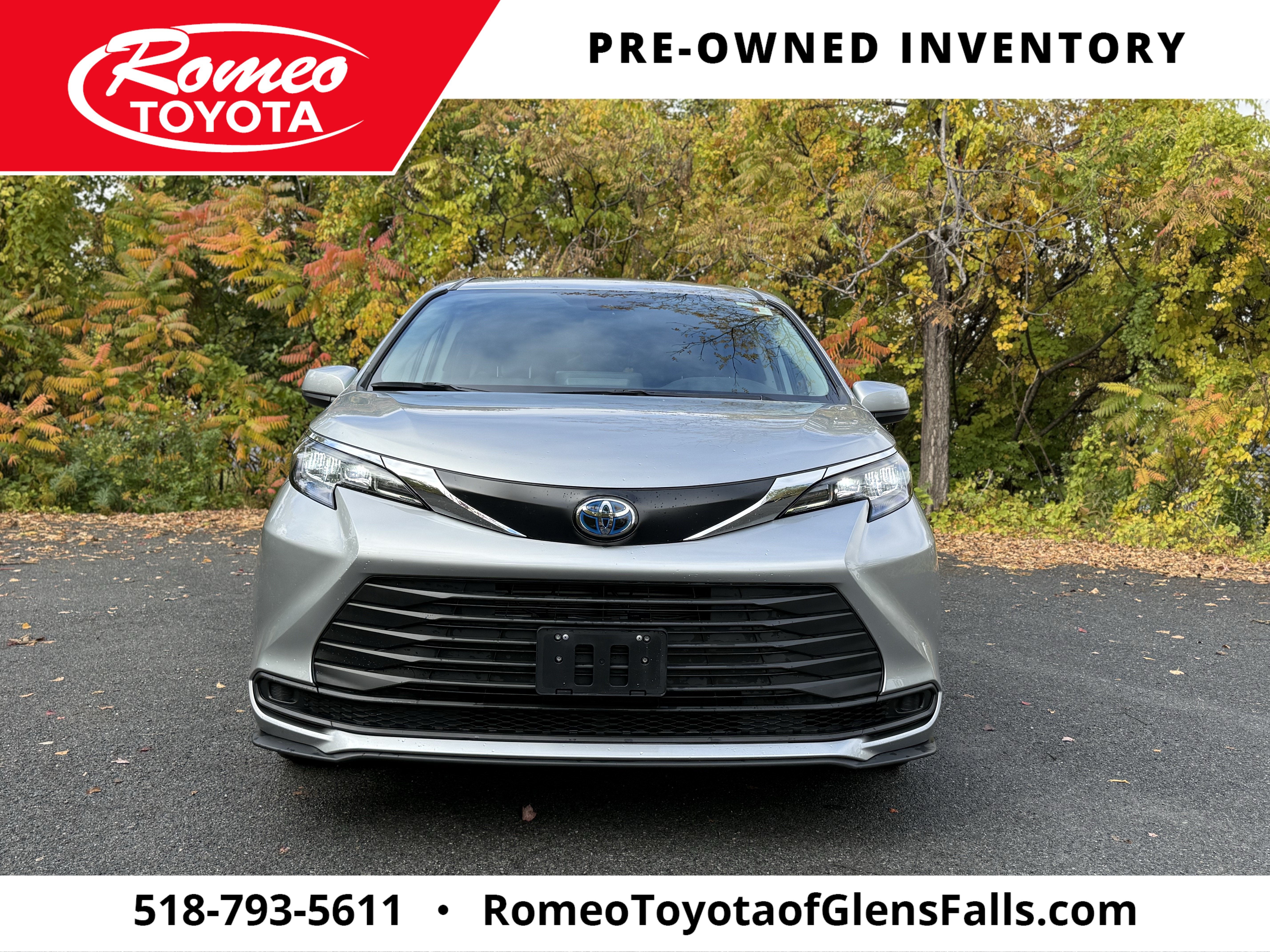 2024 Toyota Sienna LE 8 Passenger