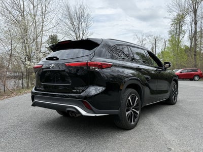 2022 Toyota Highlander XSE