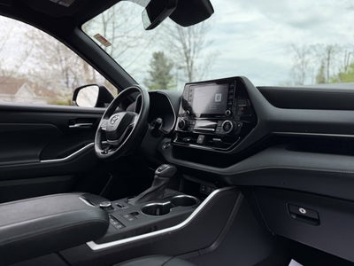 2022 Toyota Highlander XSE