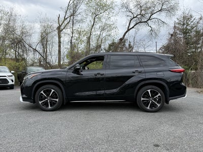 2022 Toyota Highlander XSE