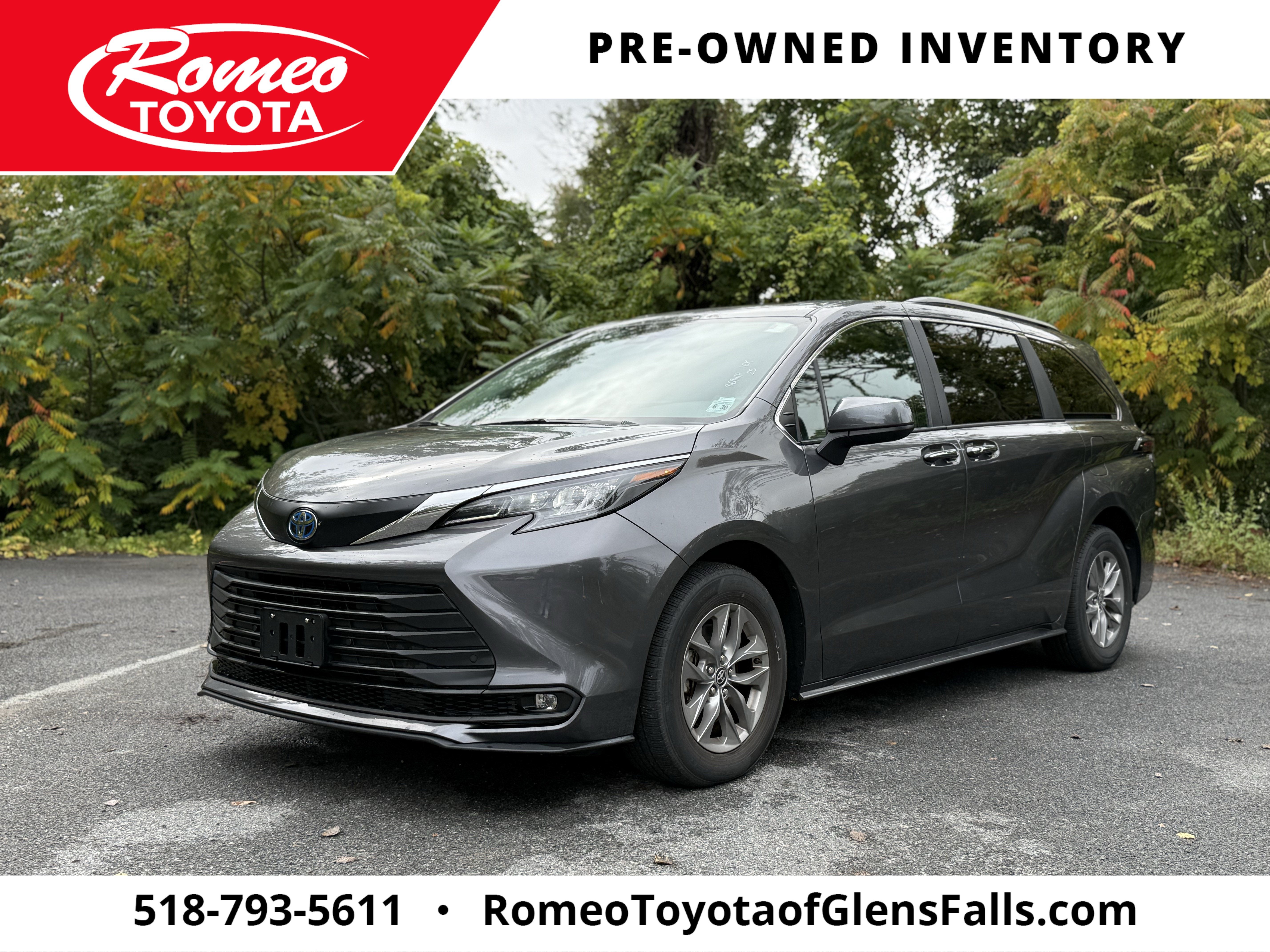 2025 Toyota Sienna XLE 8 Passenger