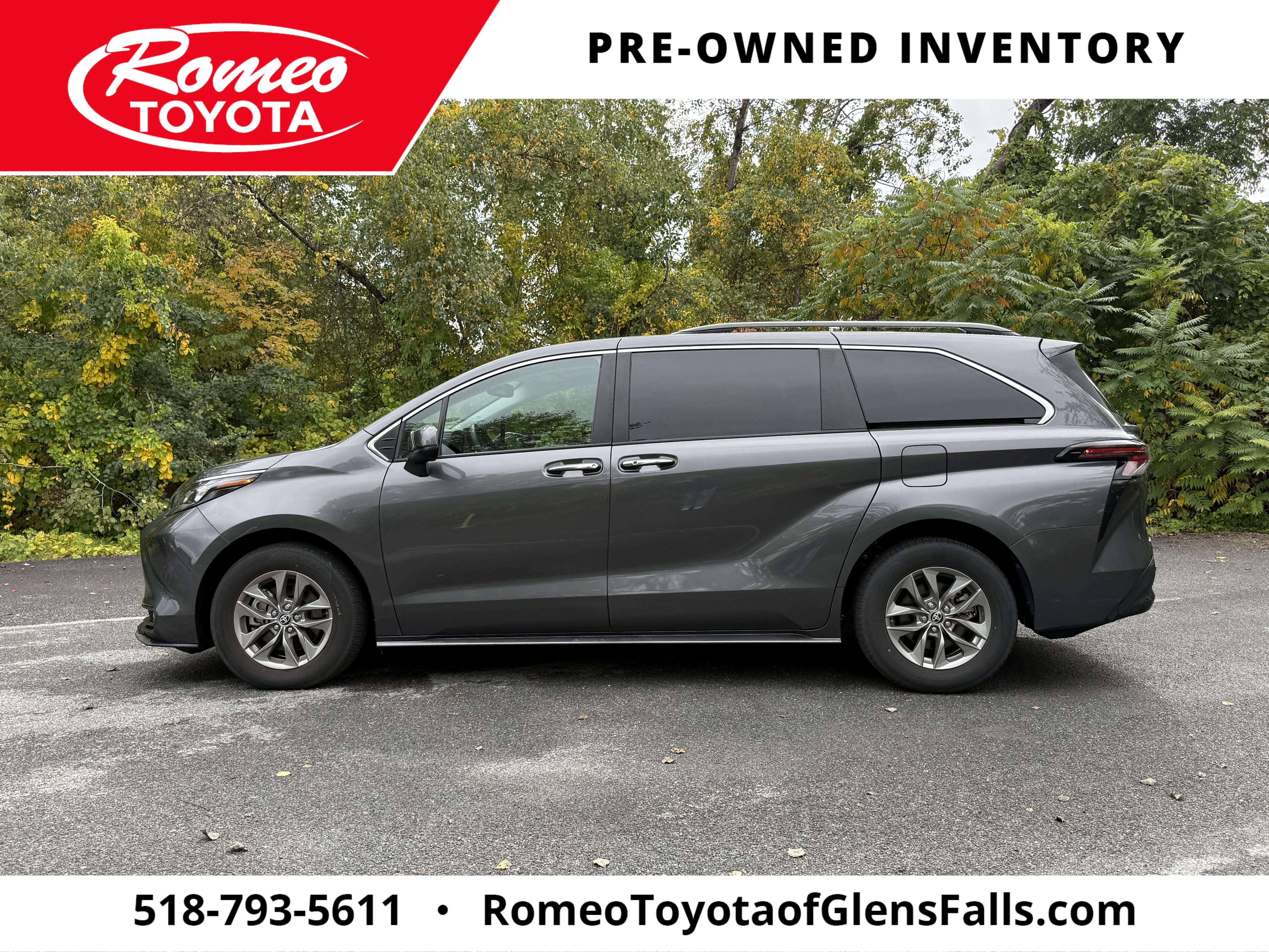 2025 Toyota Sienna XLE 8 Passenger