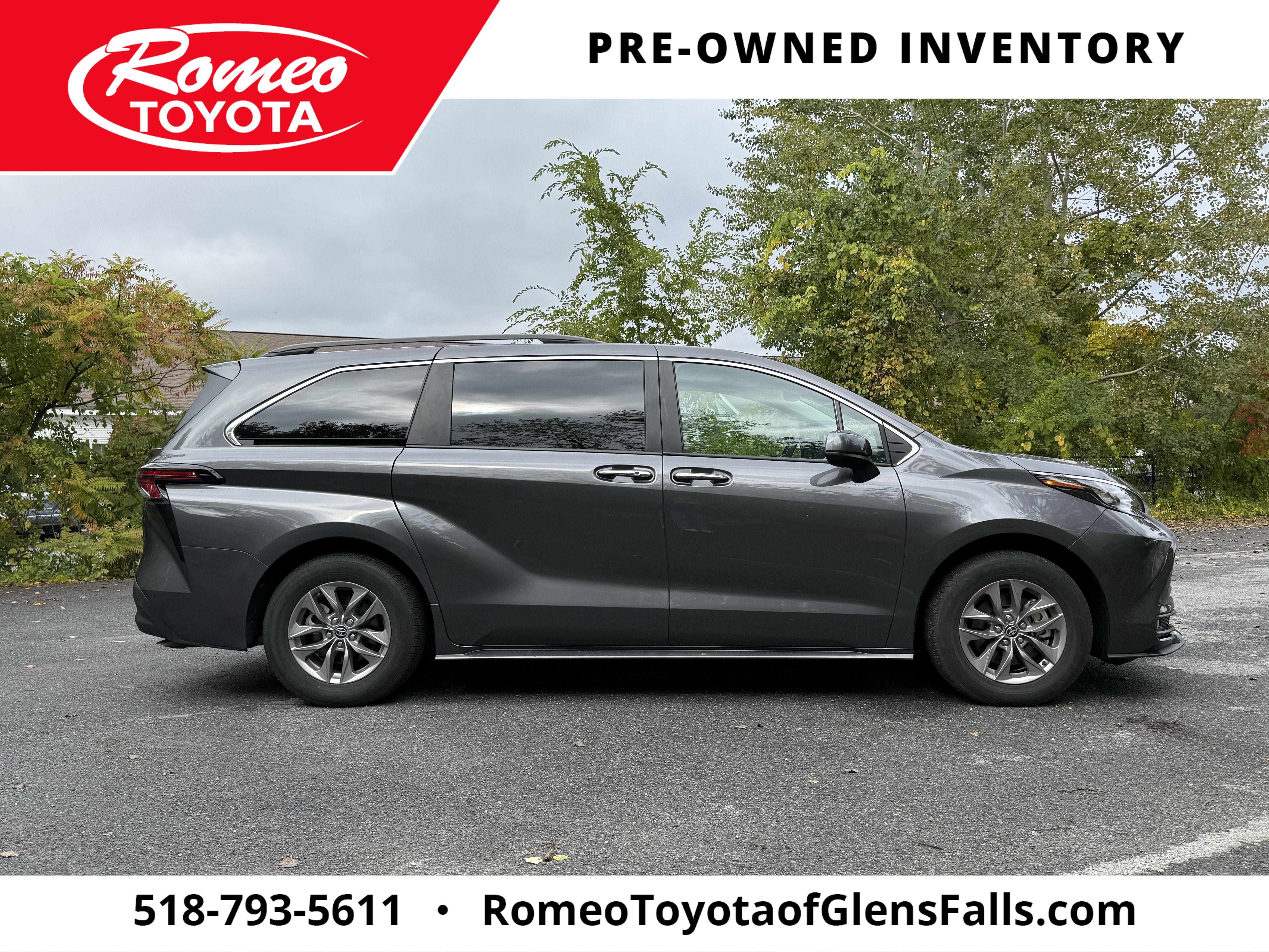 2025 Toyota Sienna XLE 8 Passenger