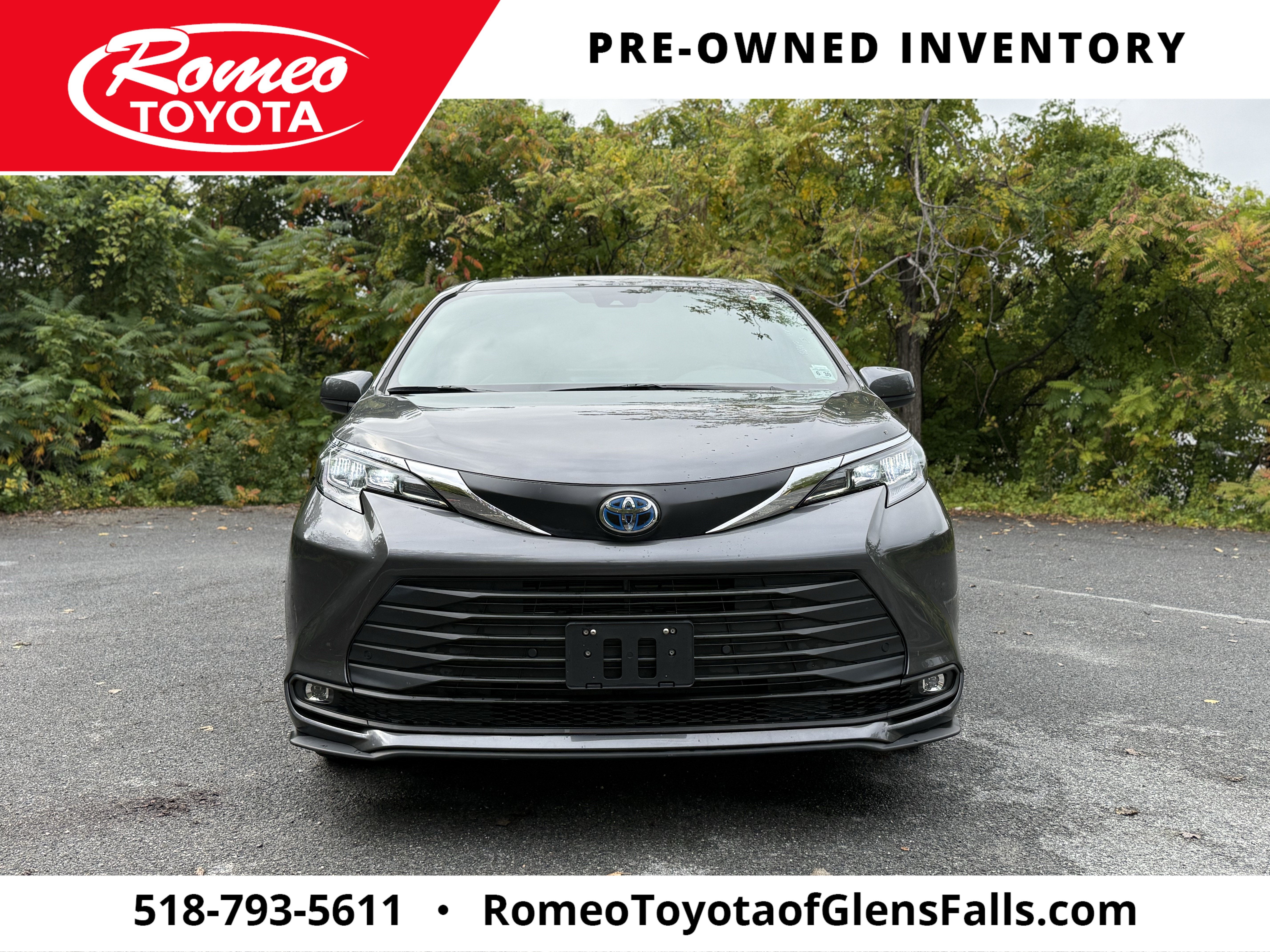 2025 Toyota Sienna XLE 8 Passenger