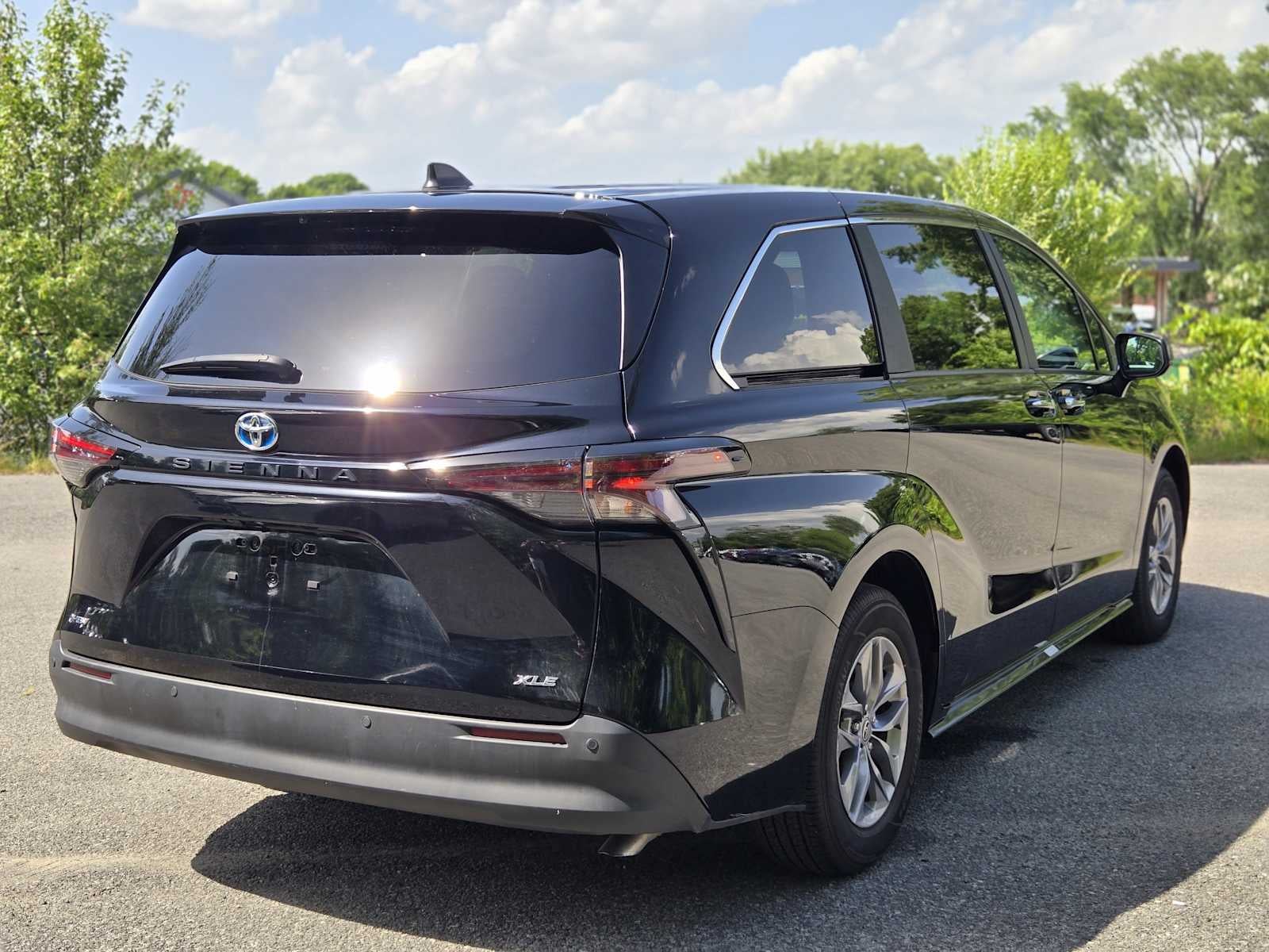 2025 Toyota Sienna XLE