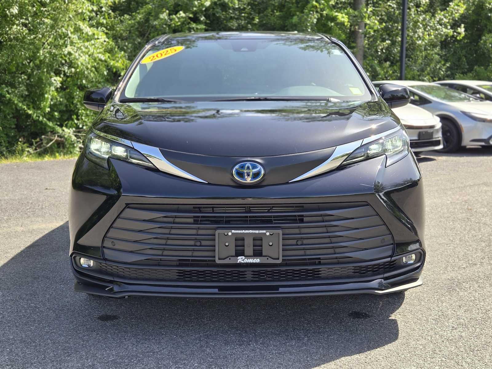 2025 Toyota Sienna XLE