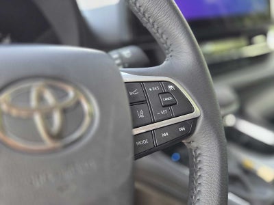 2025 Toyota Sienna XLE