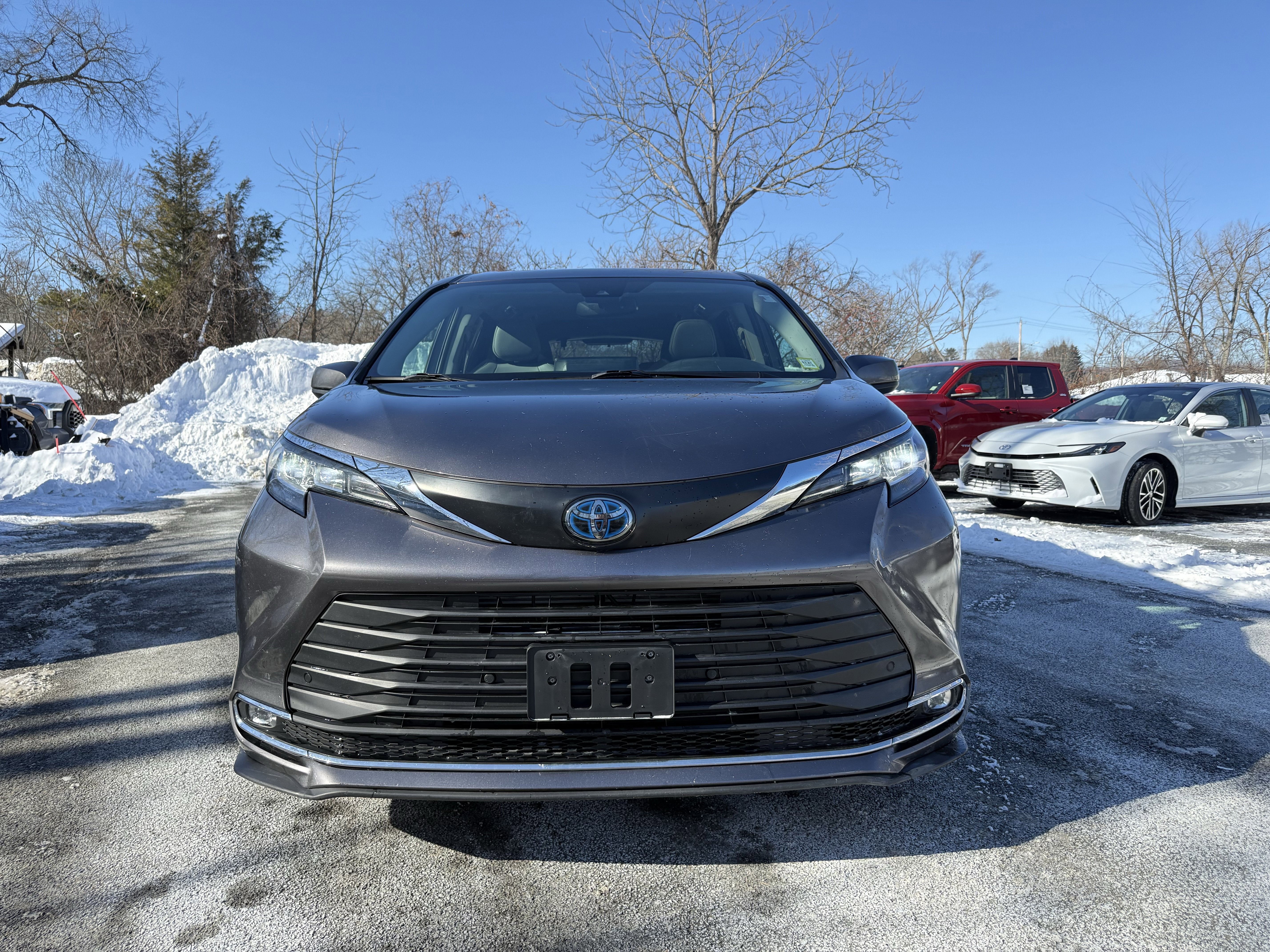2023 Toyota Sienna XLE