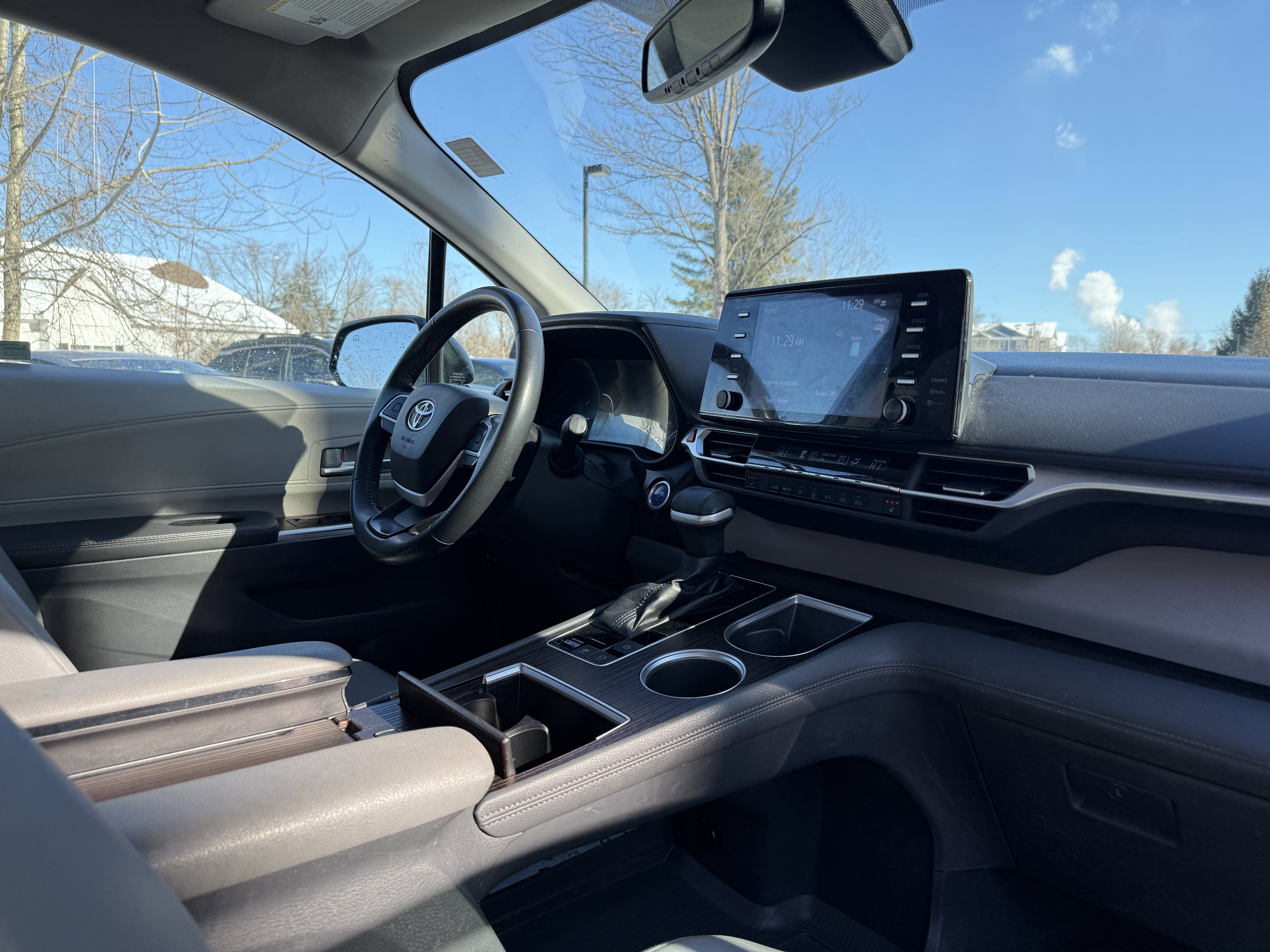 2023 Toyota Sienna XLE