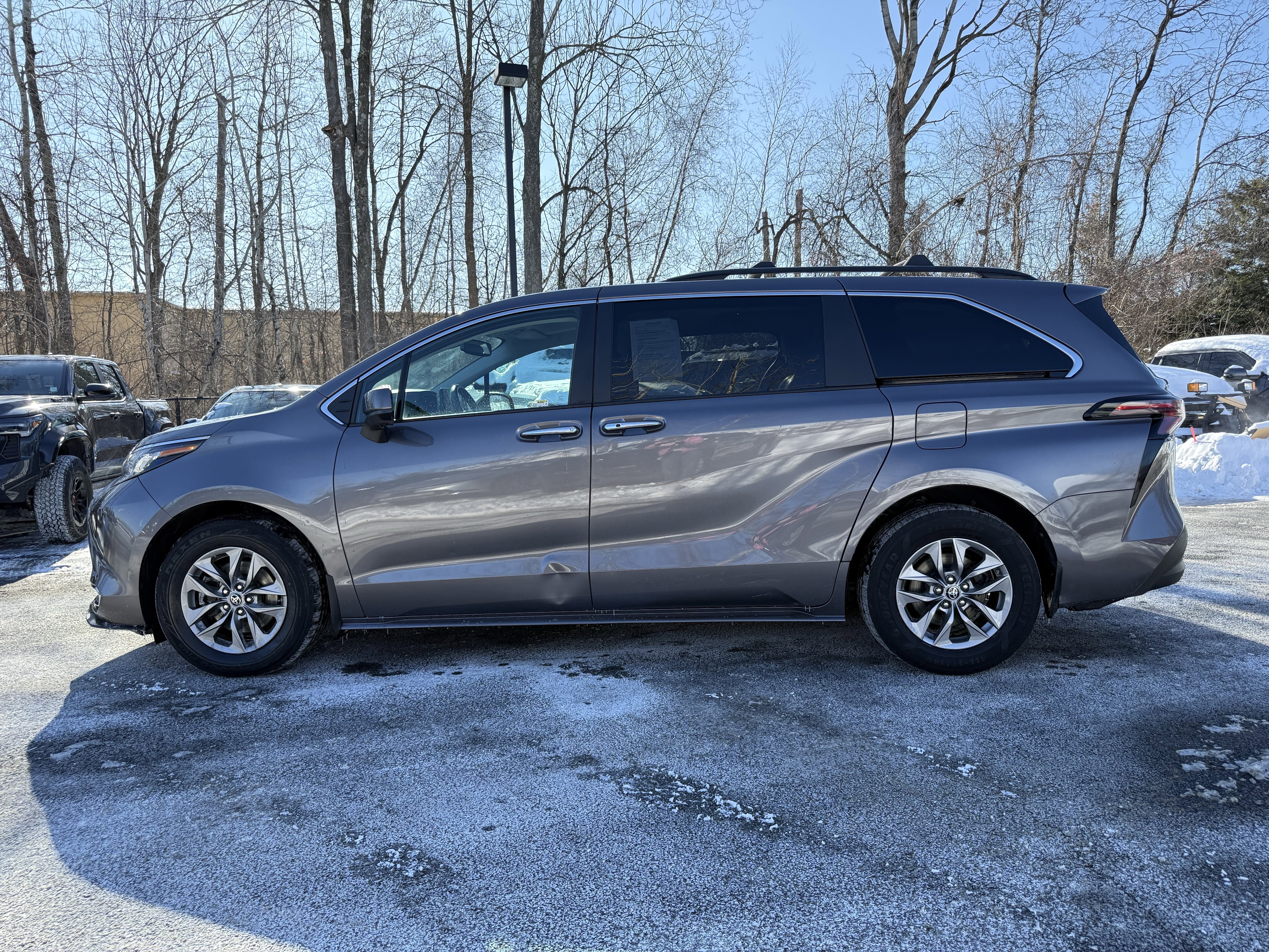 2023 Toyota Sienna XLE