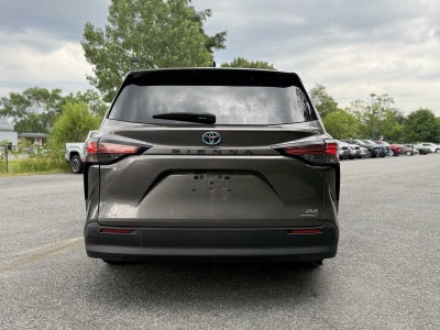 2021 Toyota Sienna XLE