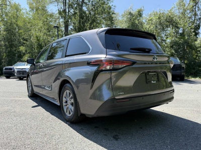 2021 Toyota Sienna XLE
