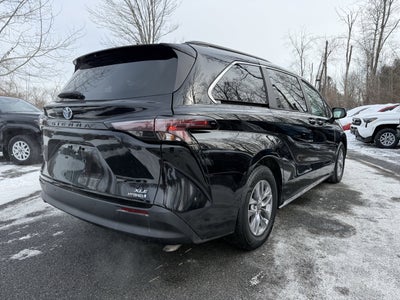 2023 Toyota Sienna XLE 7 Passenger