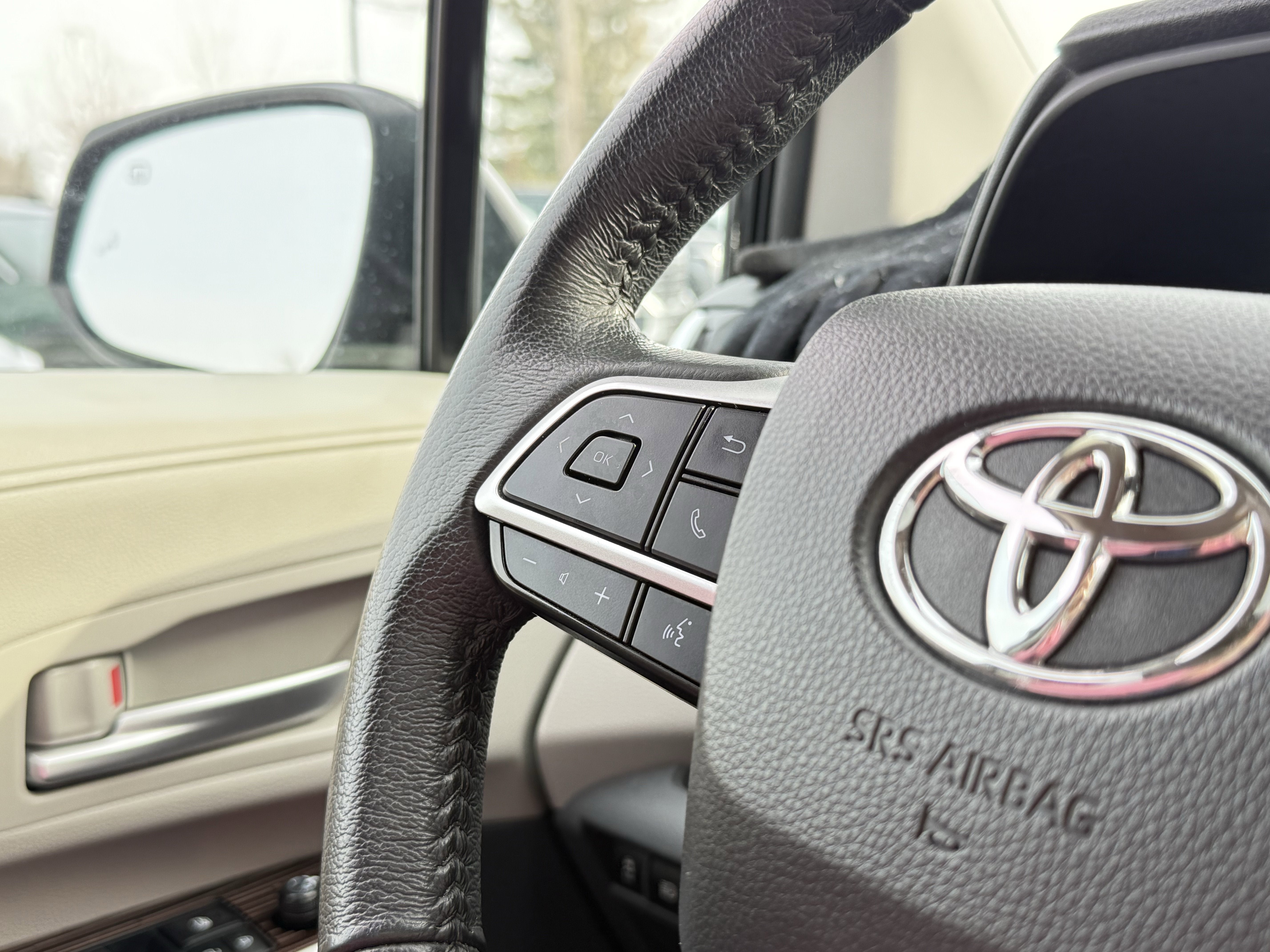 2023 Toyota Sienna XLE 7 Passenger