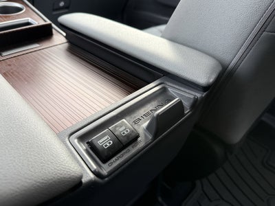 2023 Toyota Sienna XLE 7 Passenger