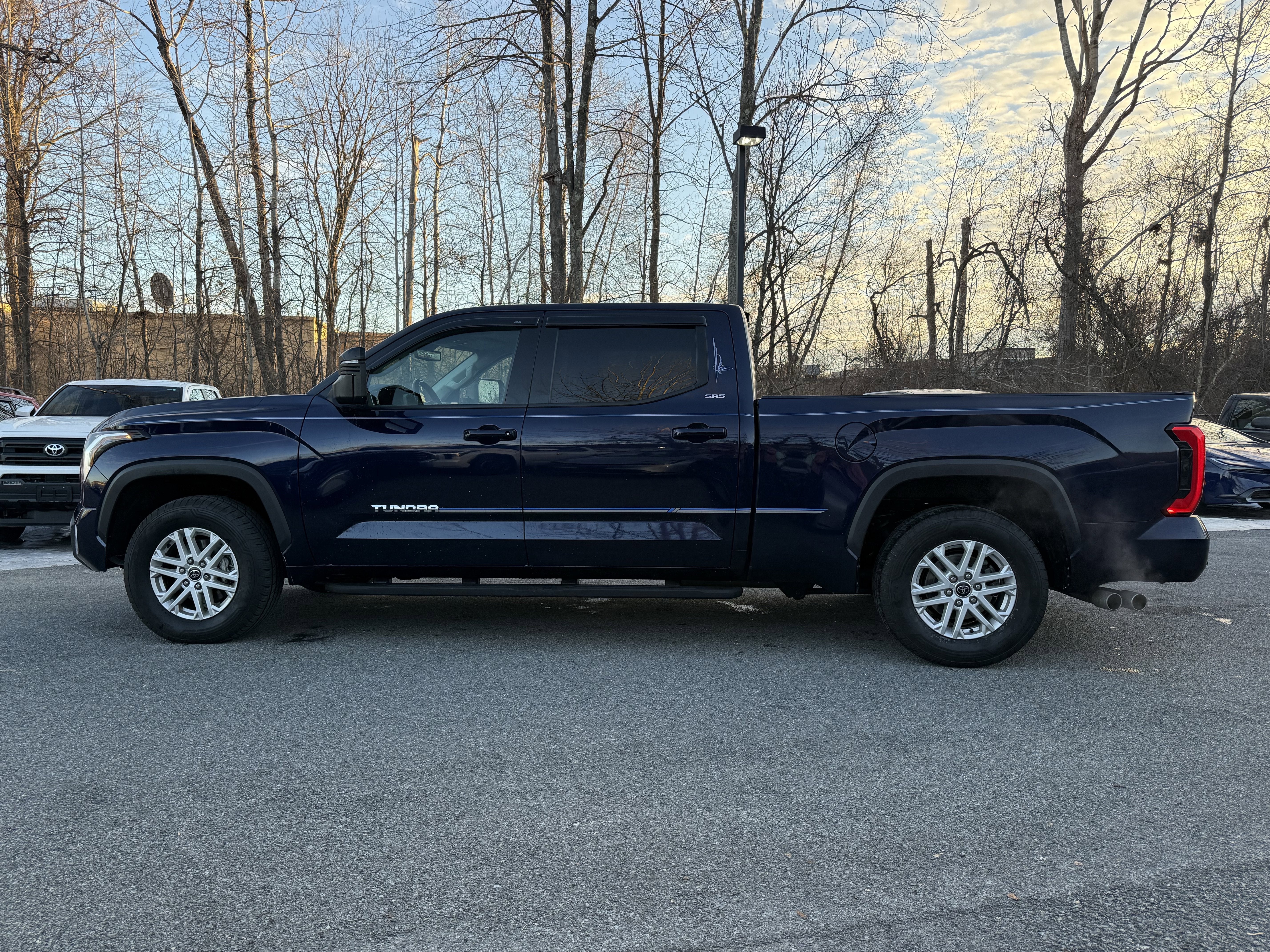 2022 Toyota Tundra SR5
