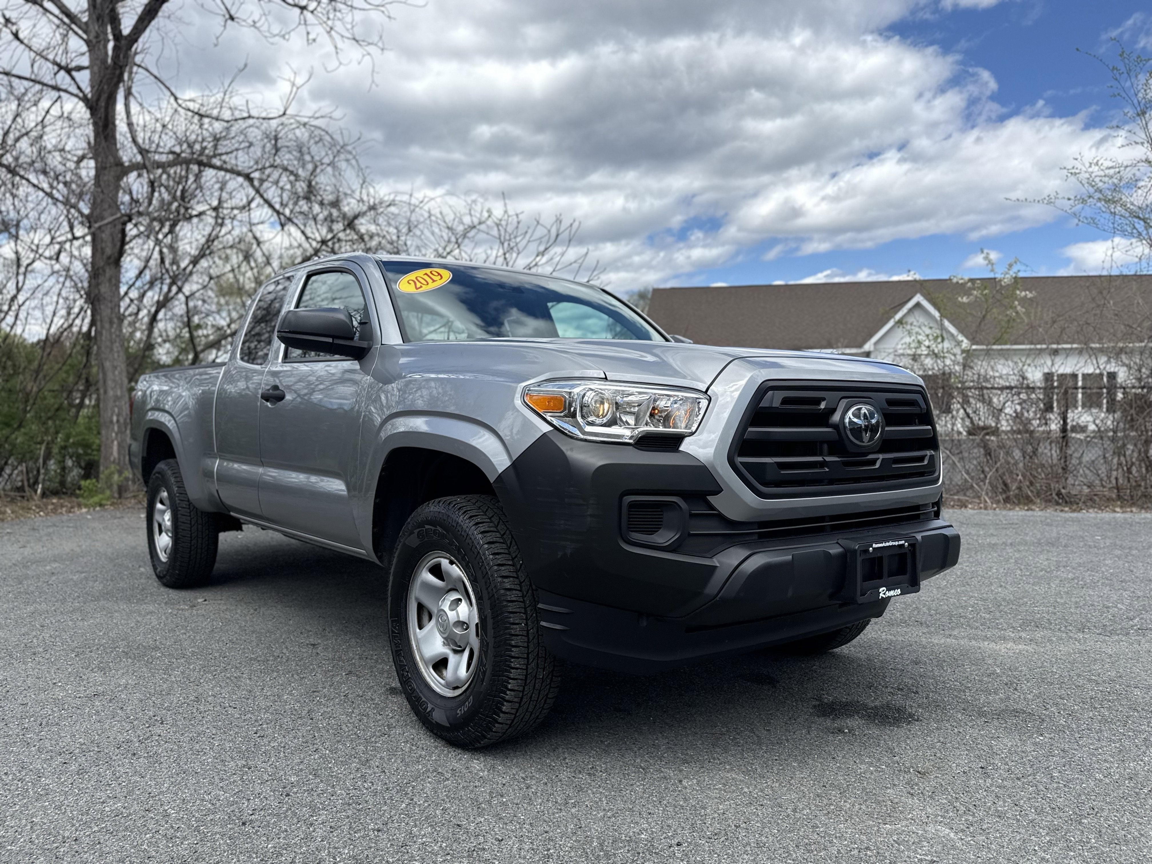 2019 Toyota Tacoma SR
