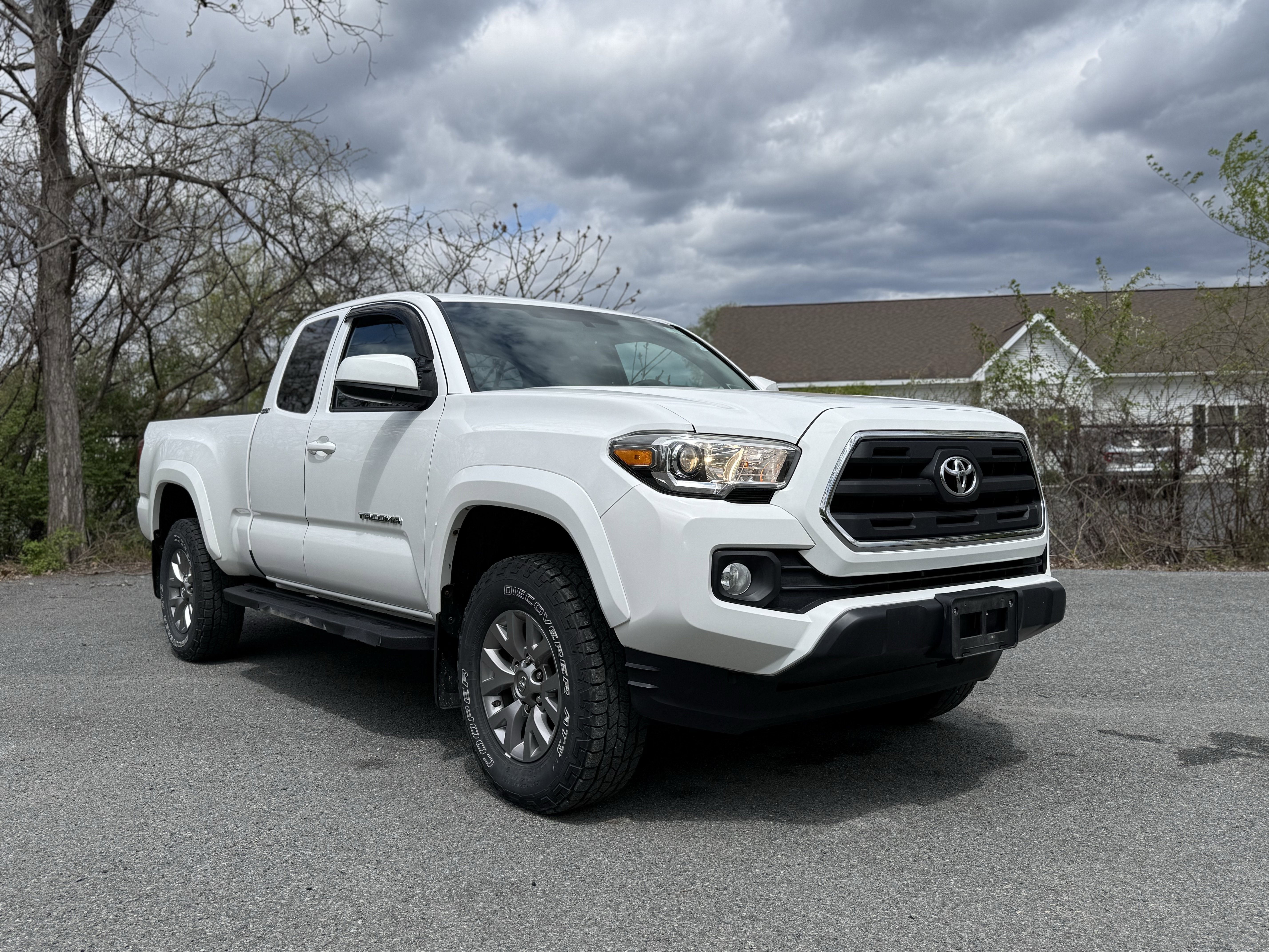 2017 Toyota Tacoma SR5
