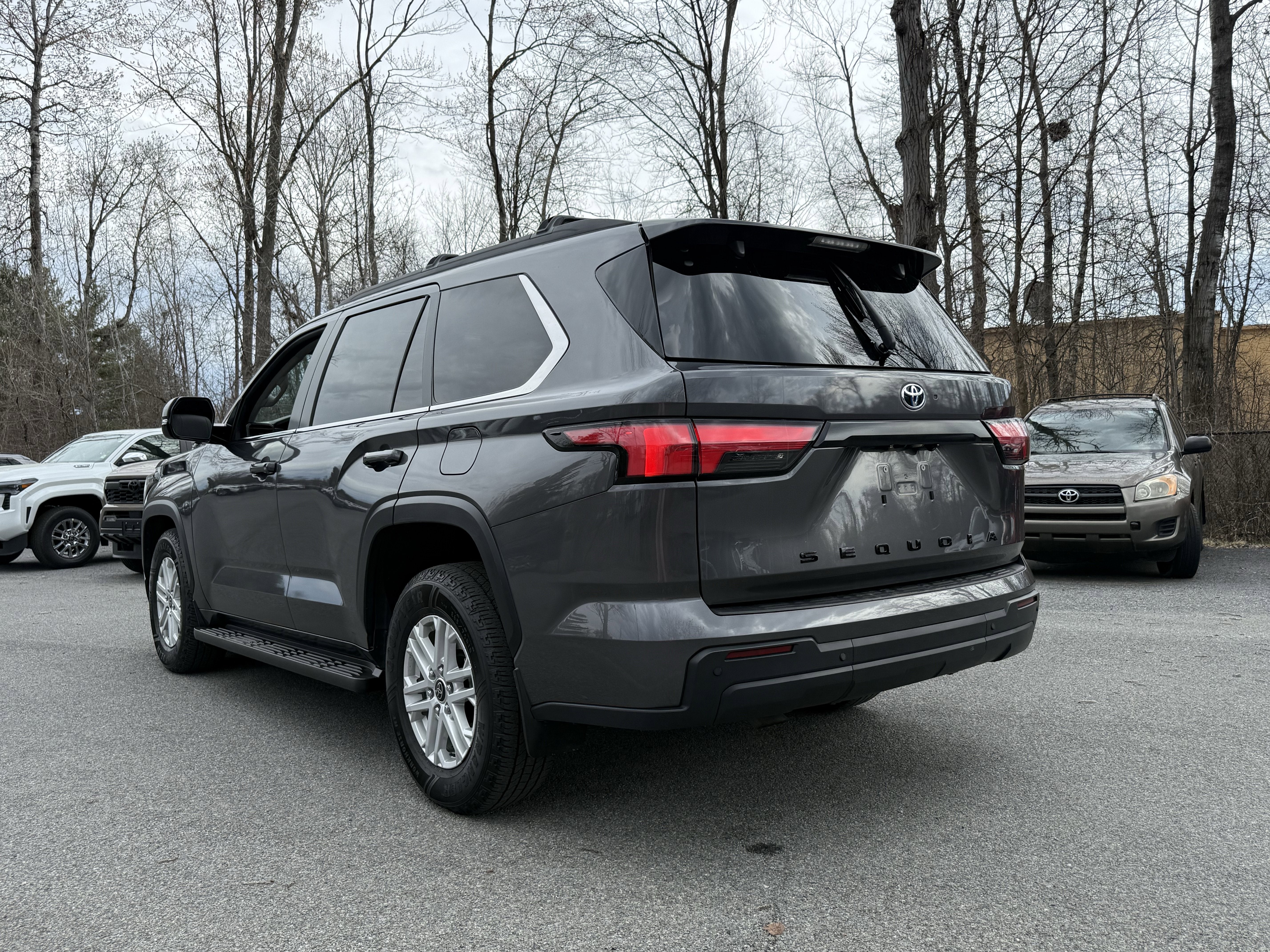 2024 Toyota Sequoia SR5