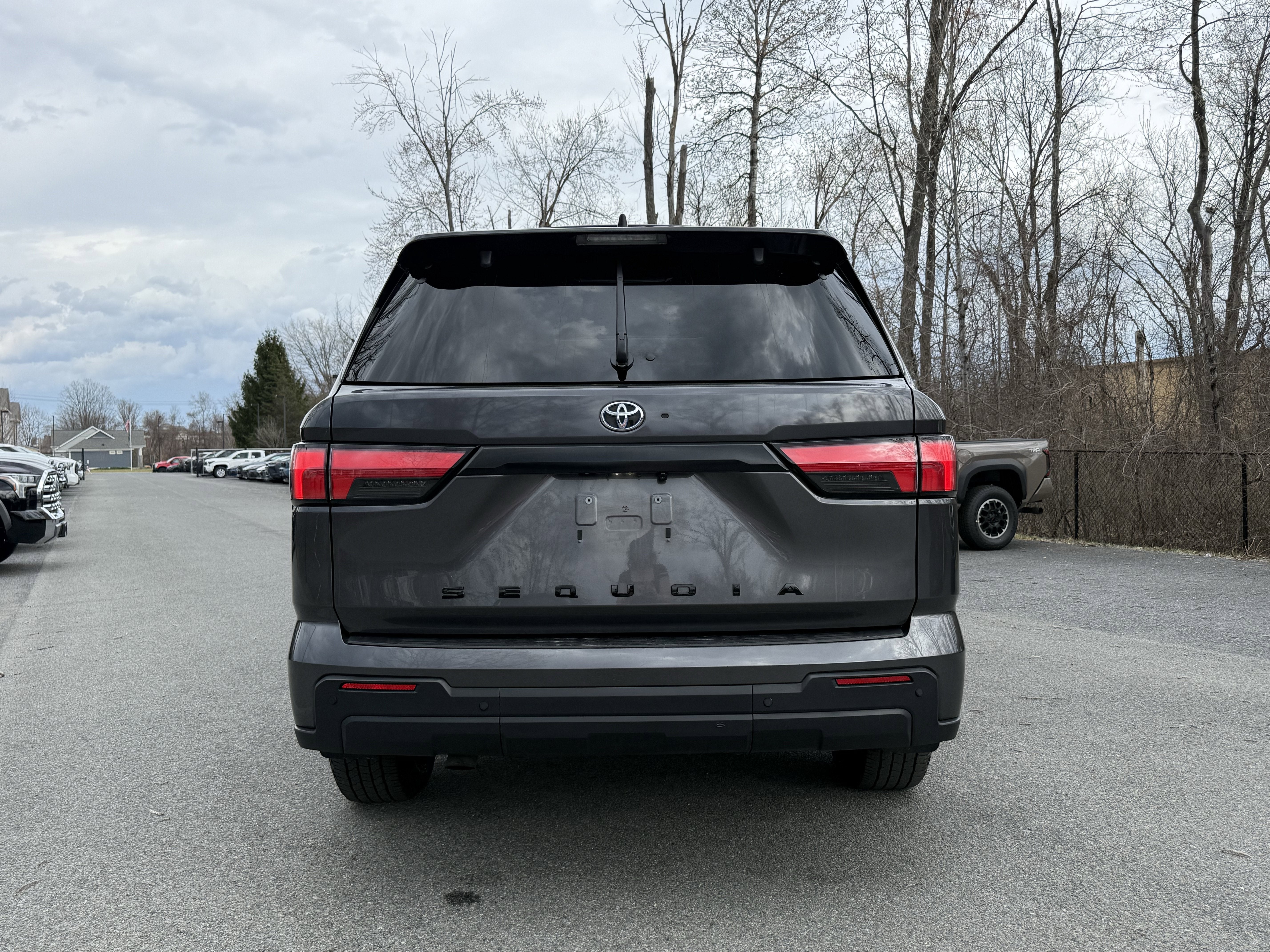 2024 Toyota Sequoia SR5