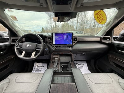 2024 Toyota Sequoia SR5