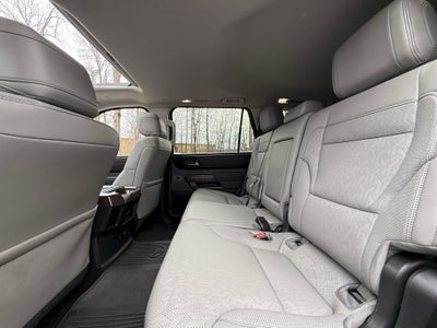 2024 Toyota Sequoia SR5