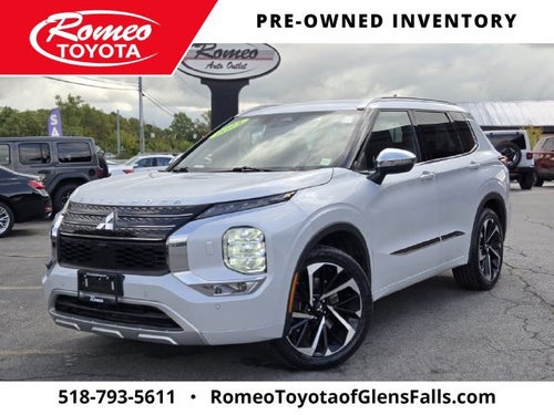 2023 Mitsubishi Outlander Base