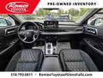 2023 Mitsubishi Outlander Base