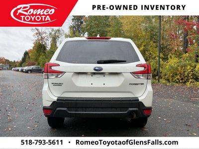 2023 Subaru Forester Base