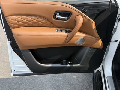 2023 INFINITI QX80 Sensory