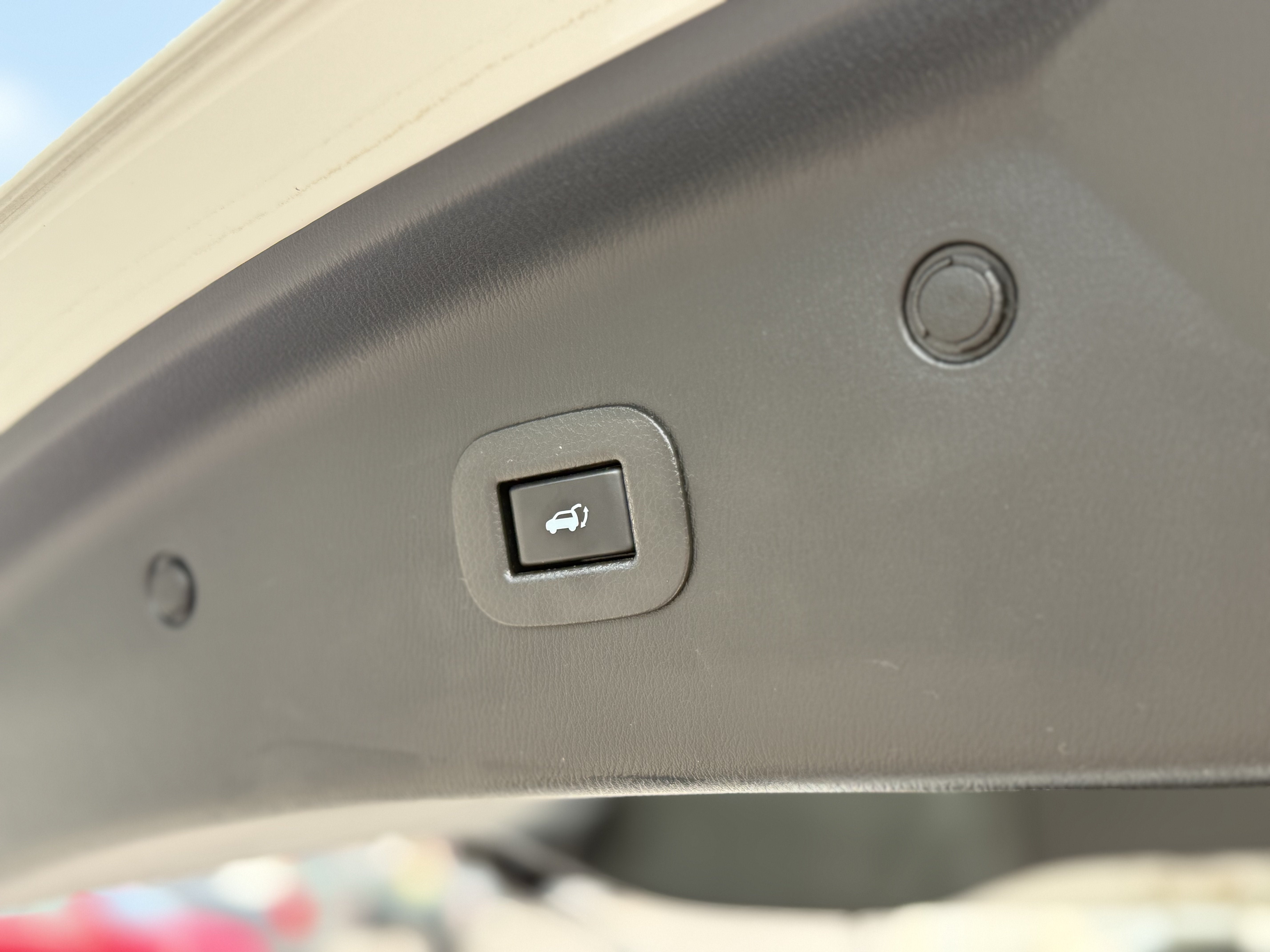 2023 INFINITI QX80 Sensory