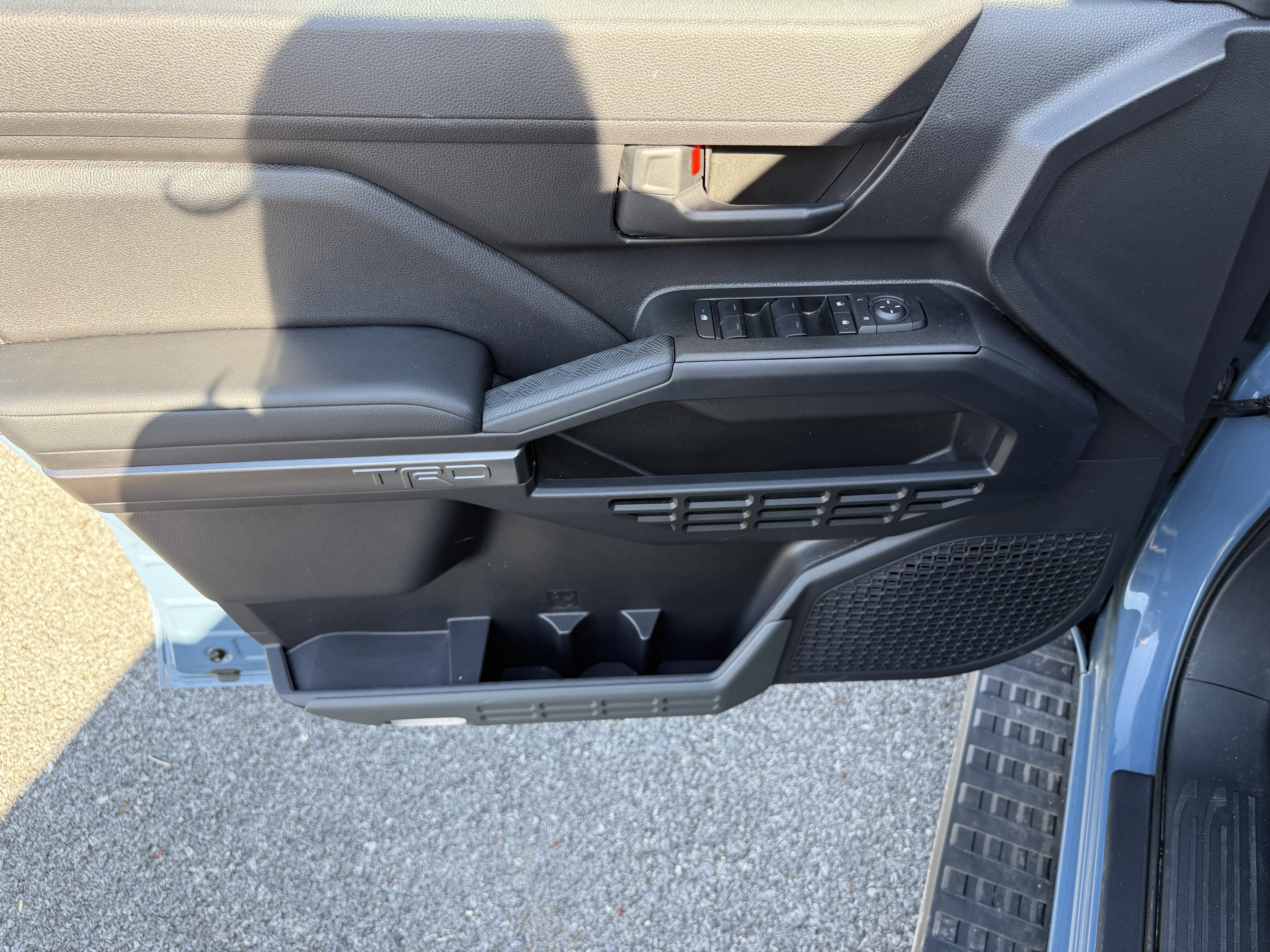 2025 Toyota 4Runner i-FORCE MAX Hybrid TRD Off Road