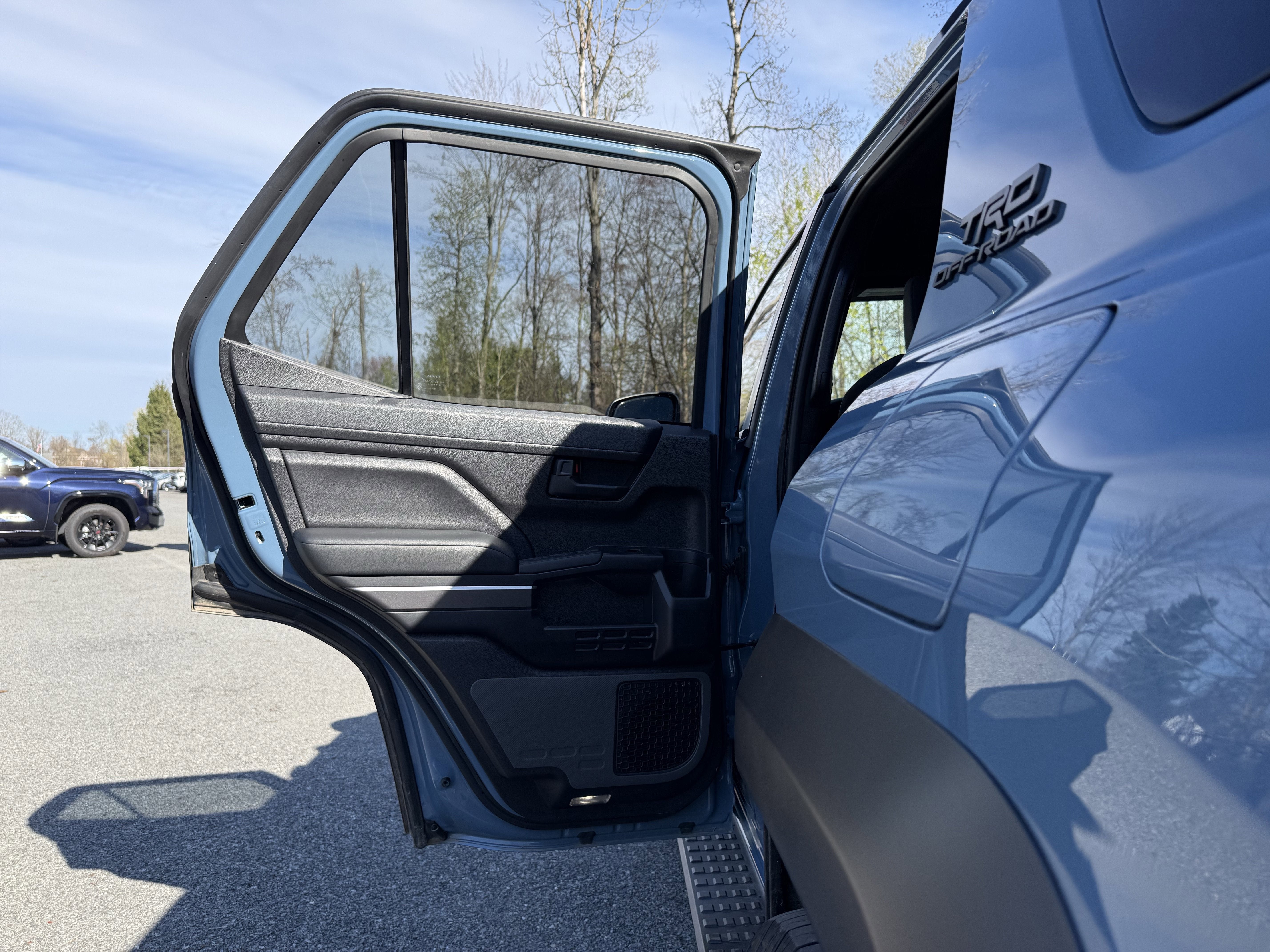 2025 Toyota 4Runner i-FORCE MAX Hybrid TRD Off Road
